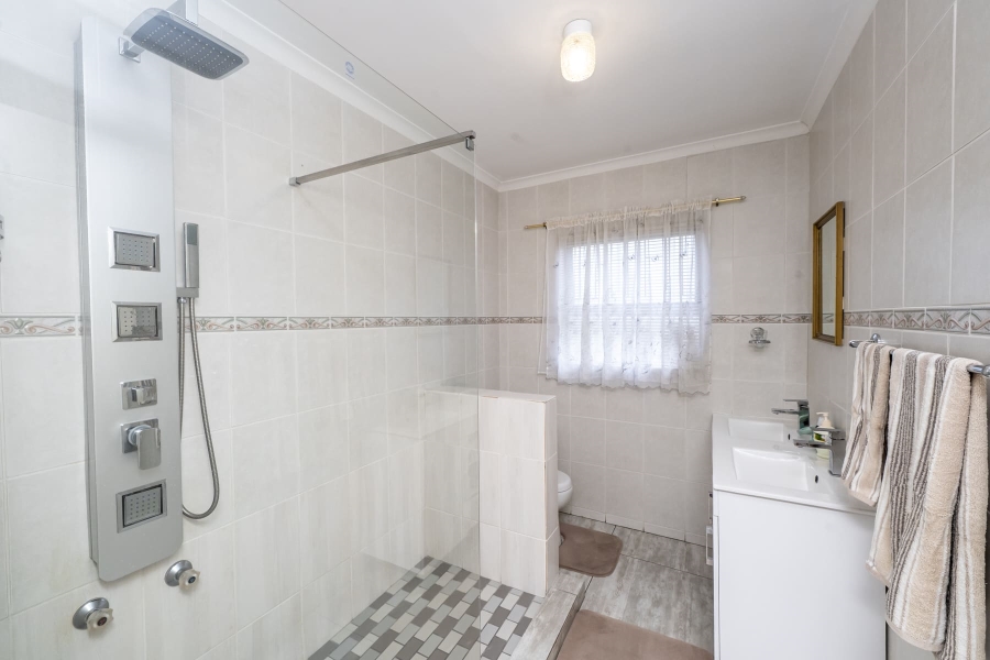 4 Bedroom Property for Sale in De Tijger Western Cape